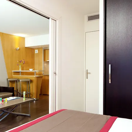 Residhome Val D'europe Aparthotel Montevrain