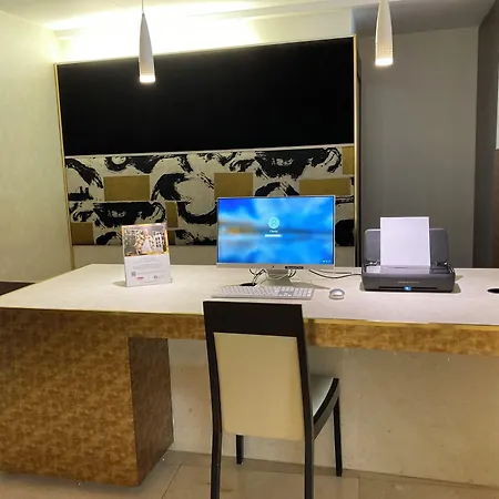 Residhome Val D'europe Aparthotel