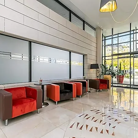 Residhome Val D'europe 4*