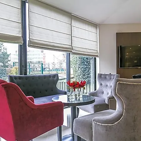 Residhome Val D'europe מלון דירות 4*