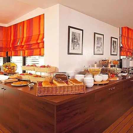 Residhome Val D'europe מלון דירות 4*