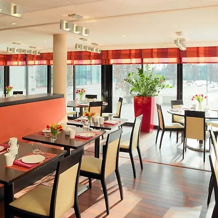Residhome Val D'europe Apart Otel Montévrain