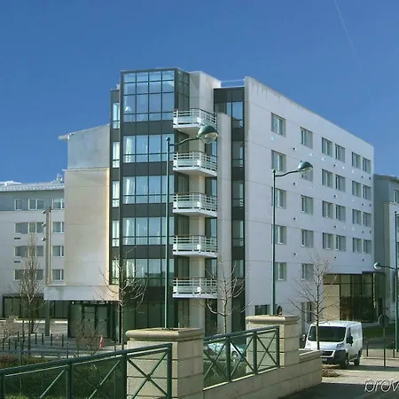 Residhome Val D'europe 4*